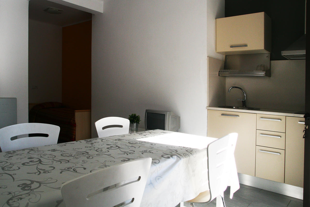 Carmelita Aparthotel Sant Privat de Bas ห้อง รูปภาพ